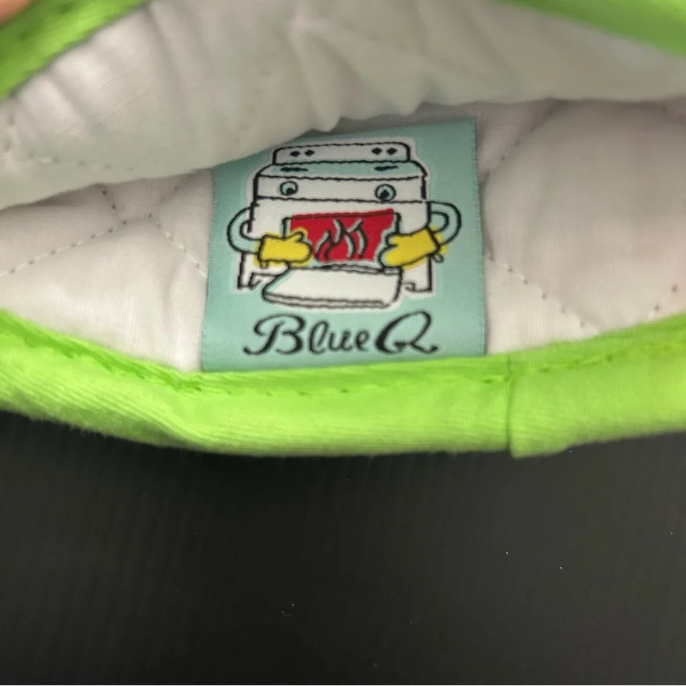 Blue Q Funny Oven‎ Mitt